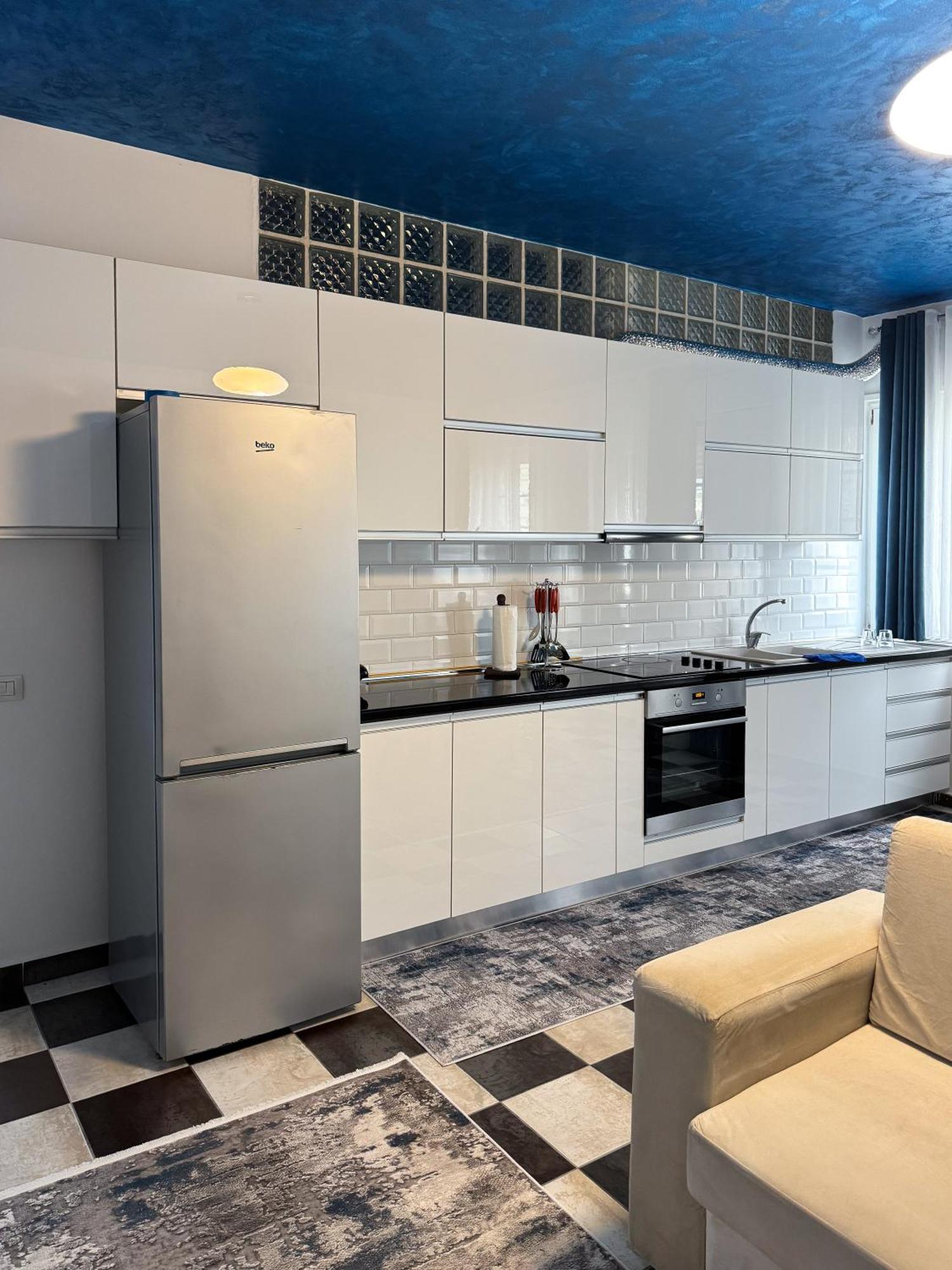 Marina Apartment - The Ocean Heart Of Shkodra Exterior photo